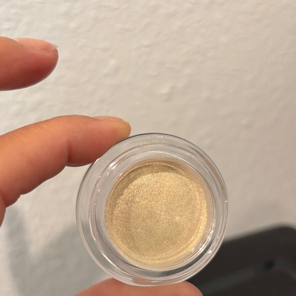 Miss Rose Gold Glitter Loose Powder - Picture 3 of 3